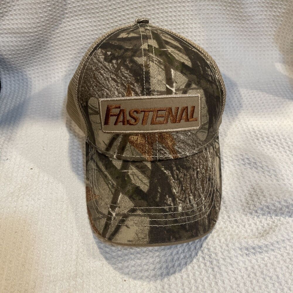 Fastenal Trucker Hat Cap Camo Mesh Snapback Adjustable OSFA Excellent Condition